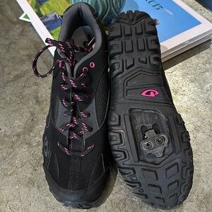 Giro Cycle shoes Like New women’s 41